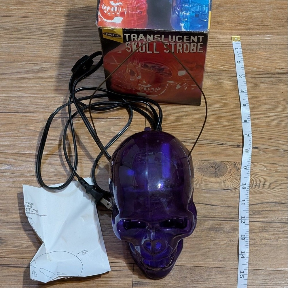 Lite F/X Translucent Skull Strobe Light Purple Halloween Decor Vintage 1866